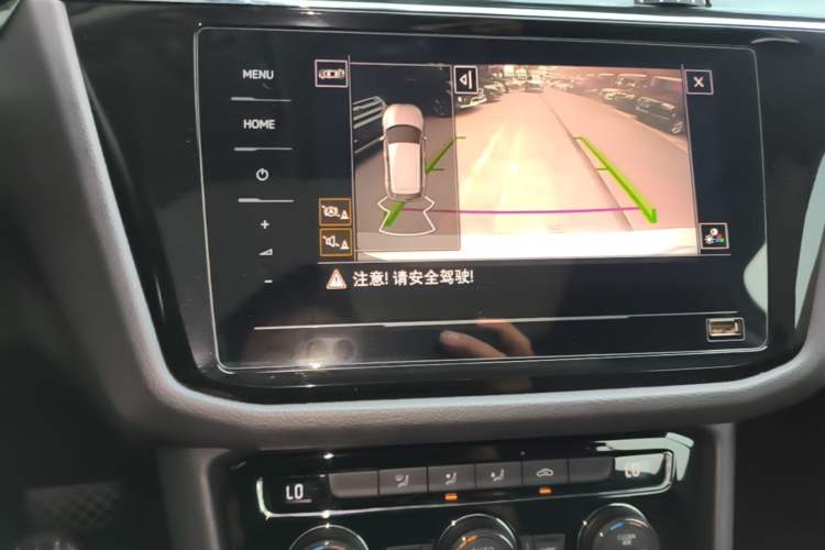 Used Volkswagen Tiguan L 2019 Updated Version 330TSI Automatic Two-Wheel Drive Panoramic Comfort Edition China VI Standard Audio And AC Panel