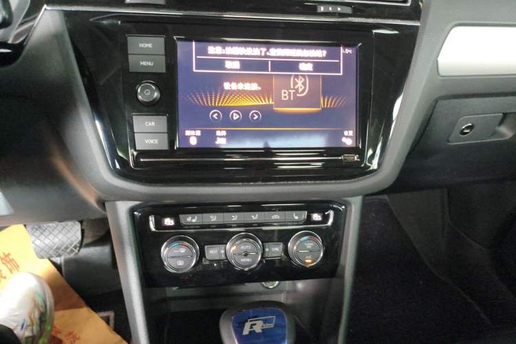 Used Volkswagen Tiguan L 2019 330TSI Automatic Two-Wheel Drive Smart Luxury Version China VI Standard Audio And AC Panel