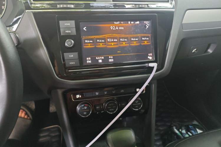 Used Volkswagen Tiguan L 2019 330TSI Automatic Two-Wheel Drive Panoramic Comfort Edition China VI Standard Audio And AC Panel