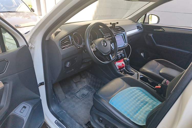 Used Volkswagen Tiguan L 2019 330TSI Automatic Two-Wheel Drive Smart Luxury Version China VI Standard Driver Seat