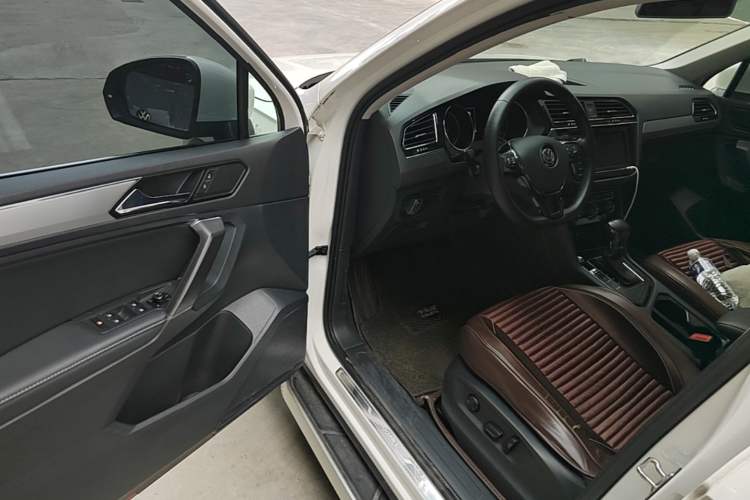 Used Volkswagen Tiguan L 2019 280TSI Automatic Two-Wheel Drive Panoramic Comfort Edition China VI Standard Driver Seat