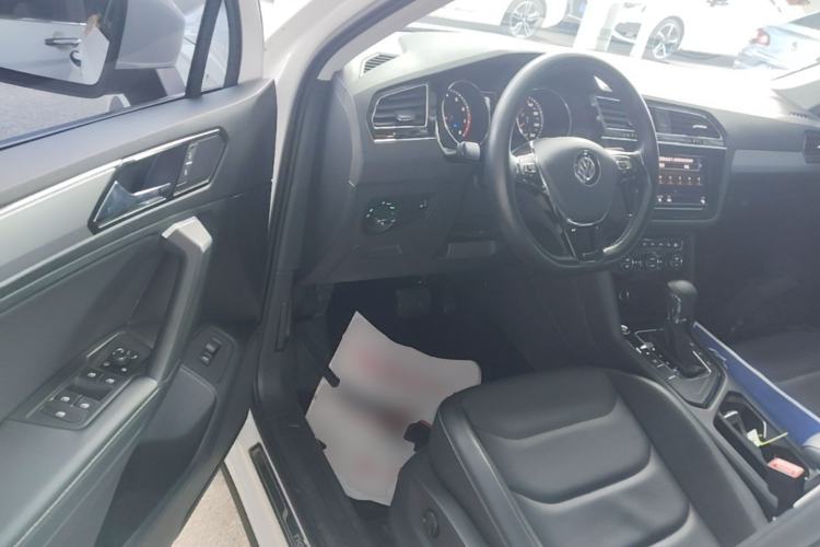 Used Volkswagen Tiguan L 2019 330TSI Automatic Two-Wheel Drive Smart Luxury Version China V Emission Standard Driver Seat