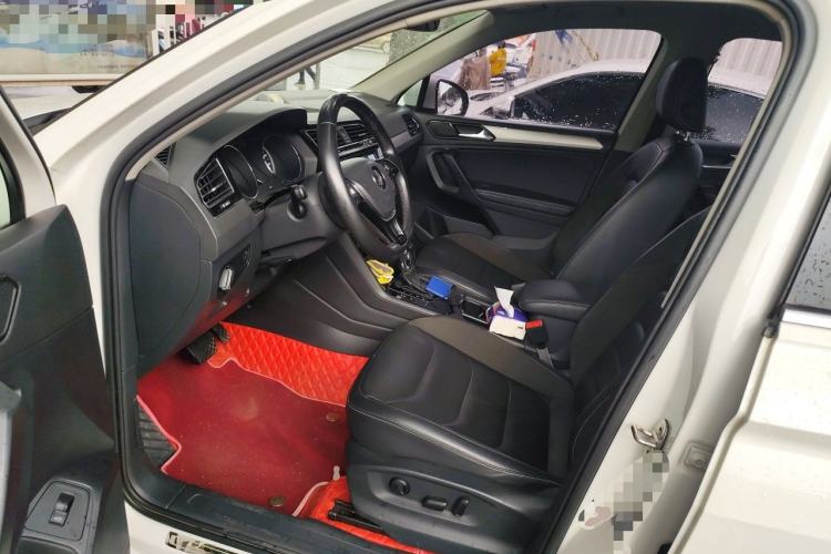 Used Volkswagen Tiguan L 2019 330TSI Automatic Two-Wheel Drive Smart Luxury Version China VI Standard Driver Seat