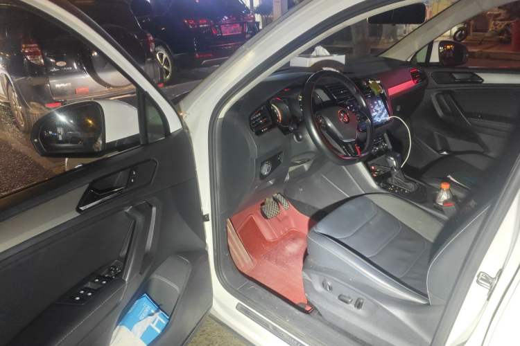Used Volkswagen Tiguan L 2019 330TSI Automatic Two-Wheel Drive Panoramic Comfort Edition China VI Standard Driver Seat