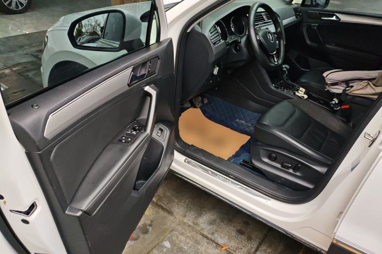 Used Volkswagen Tiguan L 2019 330TSI Automatic Two-Wheel Drive Smart Luxury Version China V Emission Standard Driver Seat