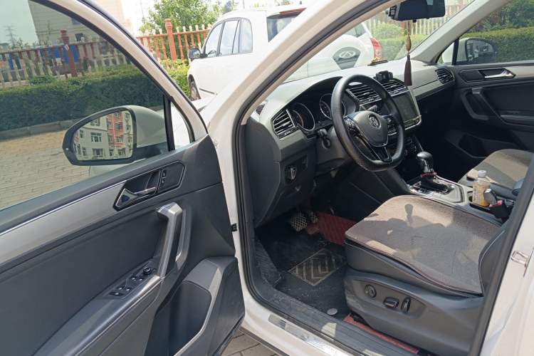 Used Volkswagen Tiguan L 2019 Revised Version 280TSI Automatic Two-Wheel Drive Panoramic Comfort Edition China V Standard Driver Seat