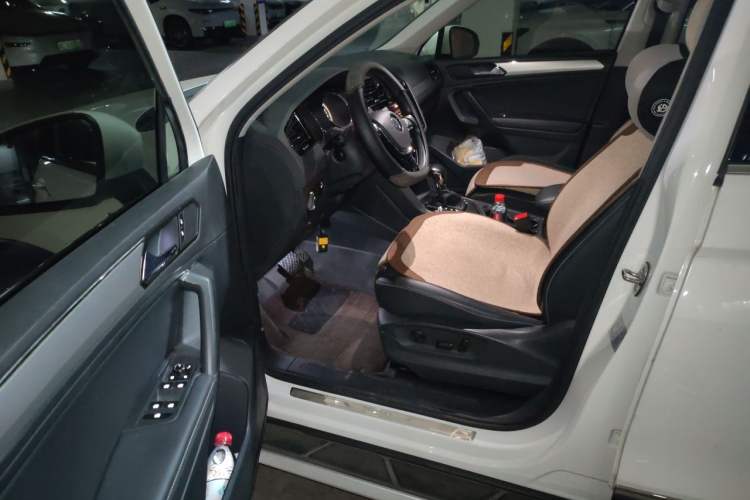Used Volkswagen Tiguan L 2019 Updated Version 330TSI Automatic Two-Wheel Drive Panoramic Comfort Edition China VI Standard Driver Seat