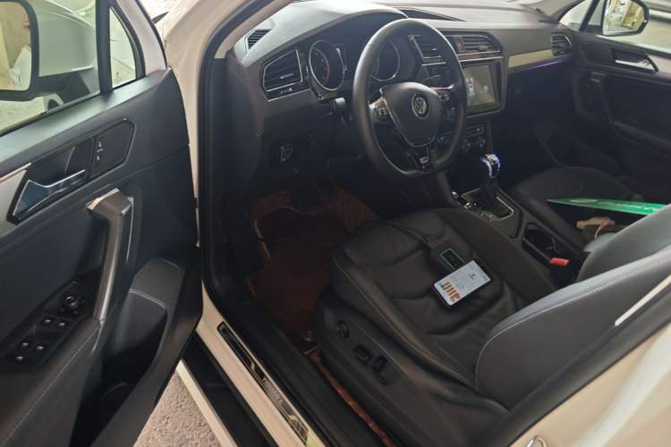 Used Volkswagen Tiguan L 2019 330TSI Automatic Two-Wheel Drive Panoramic Comfort Edition China V Standard Driver Seat