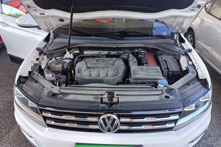 Used Volkswagen Tiguan L 2019 330TSI Automatic Two-Wheel Drive Smart Luxury Version China VI Standard Engine Bay
