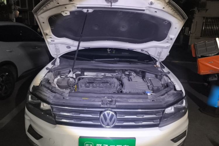 Used Volkswagen Tiguan L 2019 330TSI Automatic Two-Wheel Drive Smart Luxury Version China VI Standard Engine Bay