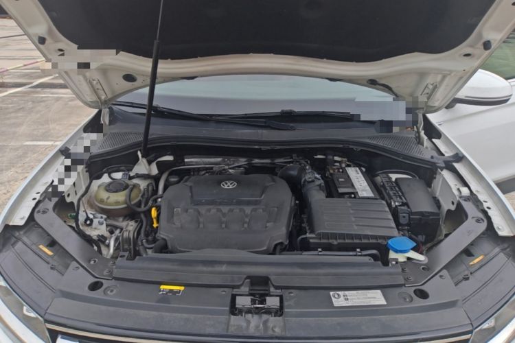 Used Volkswagen Tiguan L 2019 330TSI Automatic Two-Wheel Drive Panoramic Comfort Edition China VI Standard Engine Bay