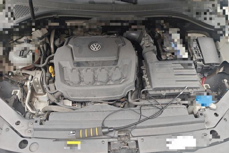 Used Volkswagen Tiguan L 2019 330TSI Automatic Two-Wheel Drive Smart Luxury Version China VI Standard Engine Bay