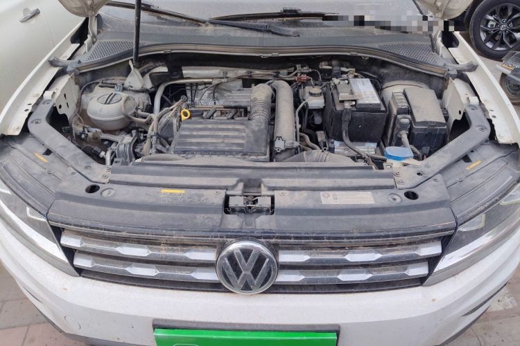 Used Volkswagen Tiguan L 2019 280TSI Automatic Two-Wheel Drive Panoramic Comfort Edition China V Standard Engine Bay