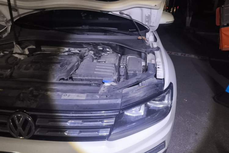 Used Volkswagen Tiguan L 2019 330TSI Automatic Two-Wheel Drive Smart Luxury Version China VI Standard Engine Bay Left