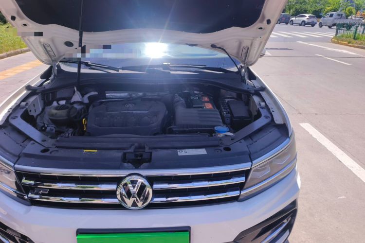 Used Volkswagen Tiguan L 2019 330TSI Automatic Two-Wheel Drive R-Line Flagship Model China VI Standard Engine Bay Left