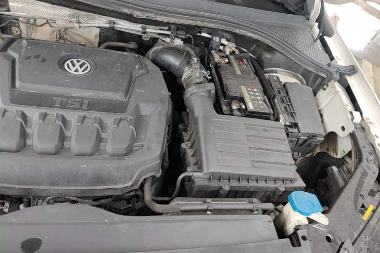 Used Volkswagen Tiguan L 2019 330TSI Automatic Two-Wheel Drive Panoramic Comfort Edition China V Standard Engine Bay Left