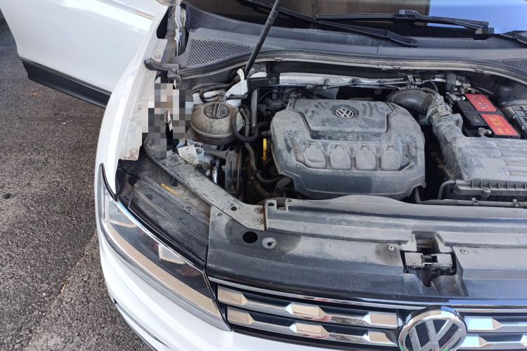 Used Volkswagen Tiguan L 2019 330TSI Automatic Two-Wheel Drive Smart Luxury Version China VI Standard Engine Bay Right