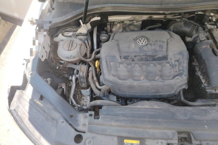 Used Volkswagen Tiguan L 2019 330TSI Automatic Two-Wheel Drive Smart Luxury Version China VI Standard Engine Bay Right