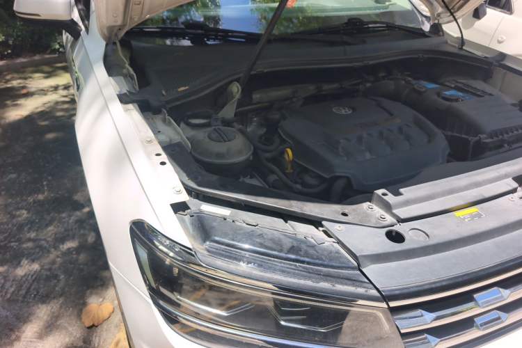 Used Volkswagen Tiguan L 2019 330TSI Automatic Two-Wheel Drive Panoramic Comfort Edition China V Standard Engine Bay Right