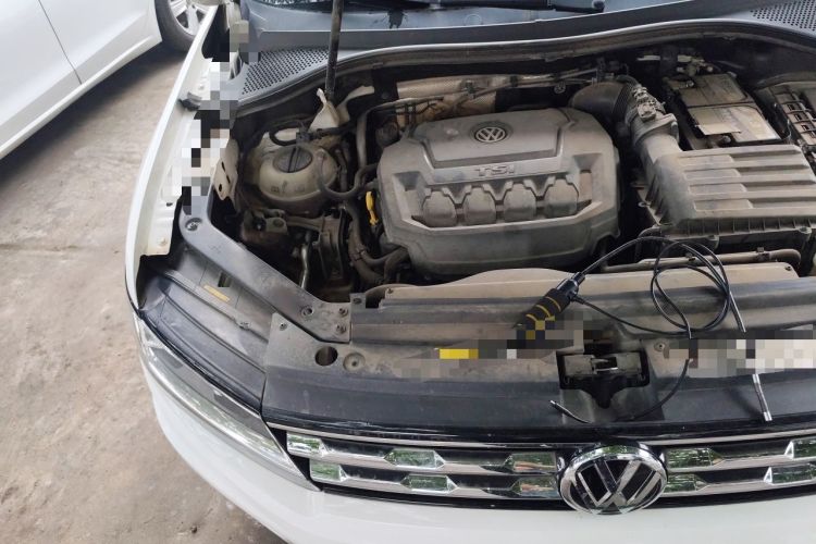 Used Volkswagen Tiguan L 2019 330TSI Automatic Two-Wheel Drive Smart Luxury Version China VI Standard Engine Bay Right
