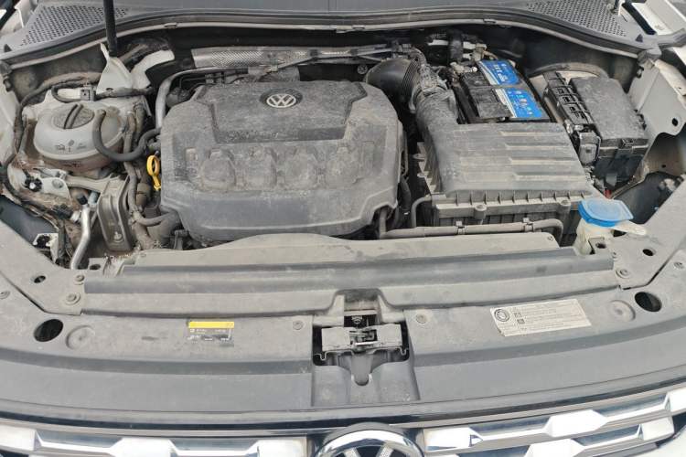 Used Volkswagen Tiguan L 2019 330TSI Automatic Two-Wheel Drive Panoramic Comfort Edition China VI Standard Engine Bay
