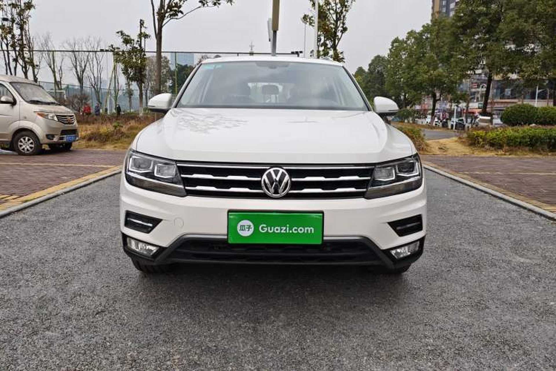 Used Volkswagen Tiguan L 2019 330TSI Automatic Two-Wheel Drive Panoramic Comfort Edition China VI Standard Exterior 1