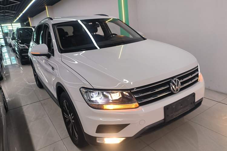 Used Volkswagen Tiguan L 2019 330TSI Automatic Two-Wheel Drive Luxury Edition China V Standard Exterior 1