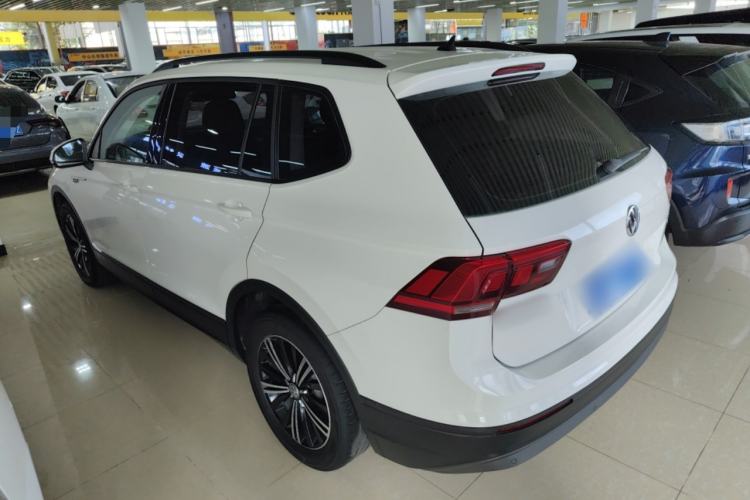 Used Volkswagen Tiguan L 2019 330TSI Automatic Two-Wheel Drive Luxury Edition China VI Standard Exterior 2
