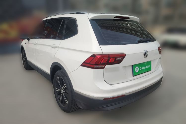 Used Volkswagen Tiguan L 2019 330TSI Automatic Two-Wheel Drive Panoramic Comfort Edition China V Standard Exterior 2