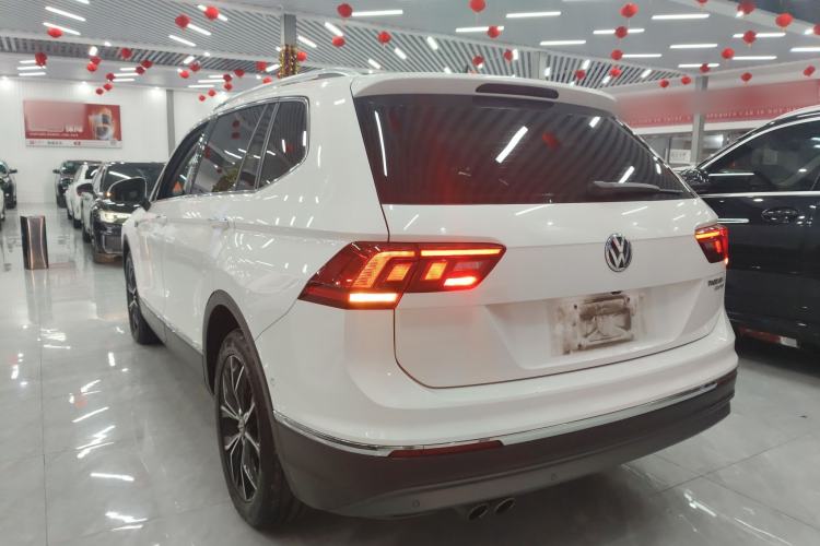 Used Volkswagen Tiguan L 2019 Revised 330TSI Automatic Two-Wheel Drive Smart & Luxury Edition China VI Standard Exterior 2