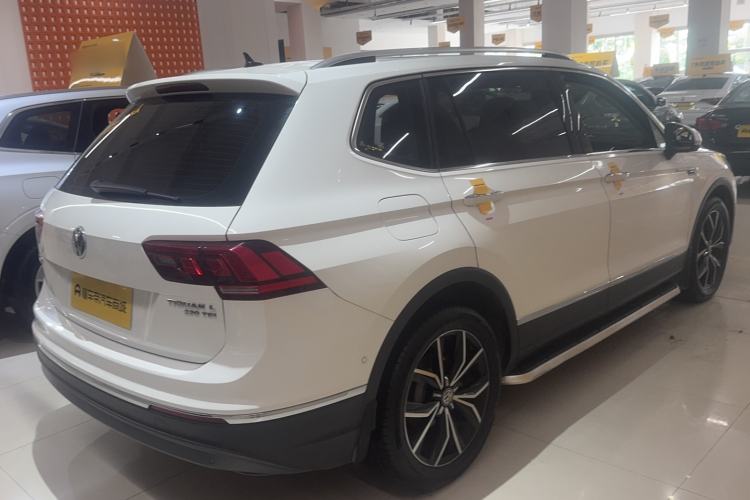 Used Volkswagen Tiguan L 2019 Revised 330TSI Automatic Two-Wheel Drive Smart & Luxury Edition China VI Standard Exterior 3