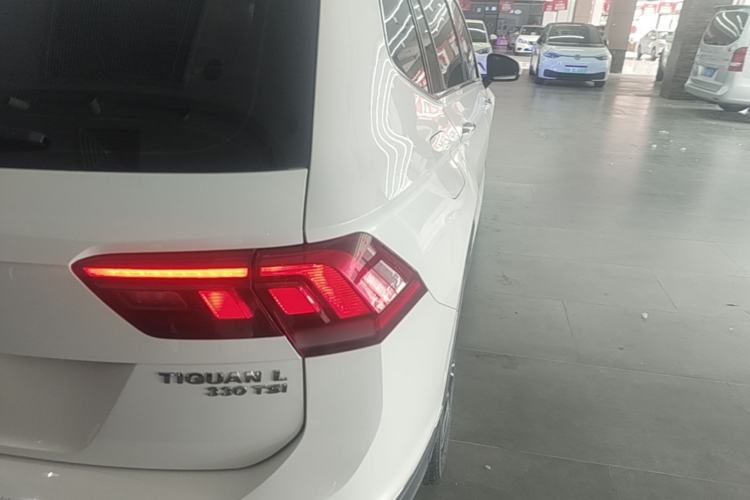 Used Volkswagen Tiguan L 2019 330TSI Automatic Two-Wheel Drive Smart Luxury Version China V Emission Standard Exterior 3