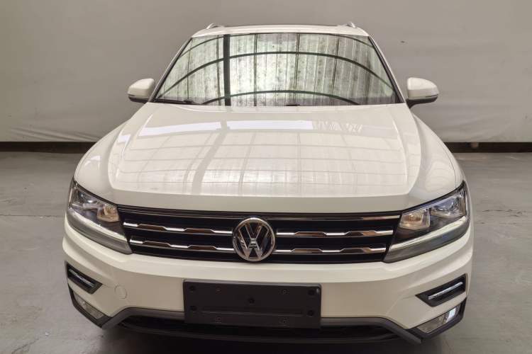 Used Volkswagen Tiguan L 2019 330TSI Automatic Two-Wheel Drive Panoramic Comfort Edition China V Standard Exterior 3