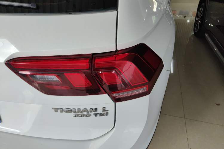 Used Volkswagen Tiguan L 2019 330TSI Automatic Two-Wheel Drive Luxury Edition China VI Standard Exterior 3