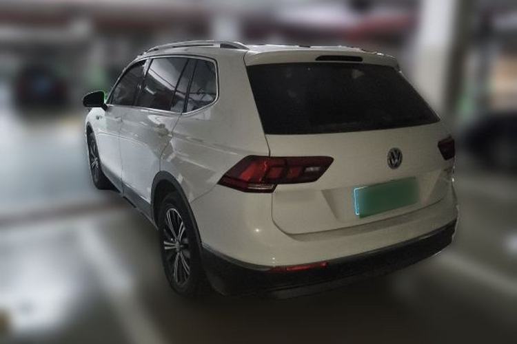 Used Volkswagen Tiguan L 2019 330TSI Automatic Two-Wheel Drive Panoramic Comfort Edition China V Standard Exterior 4