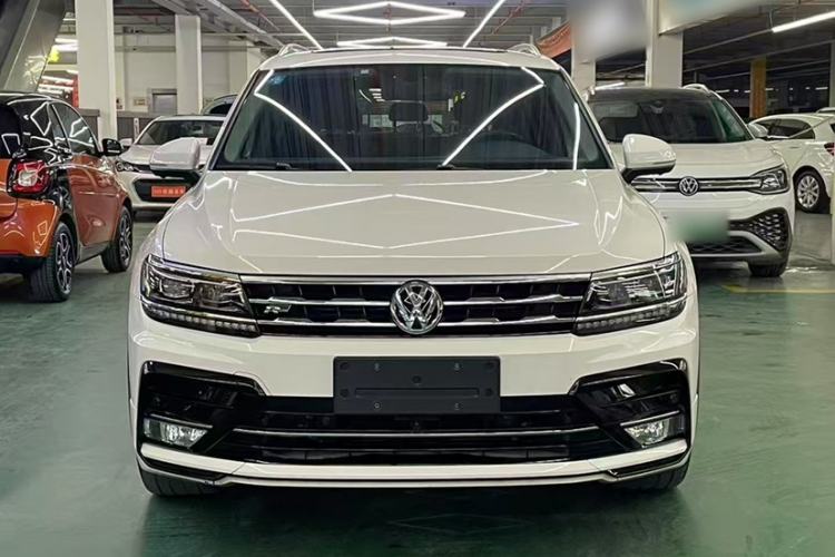 Used Volkswagen Tiguan L 2019 Restyled 330TSI Automatic Two-Wheel Drive R-Line Flagship Version China VI Standard Exterior 5