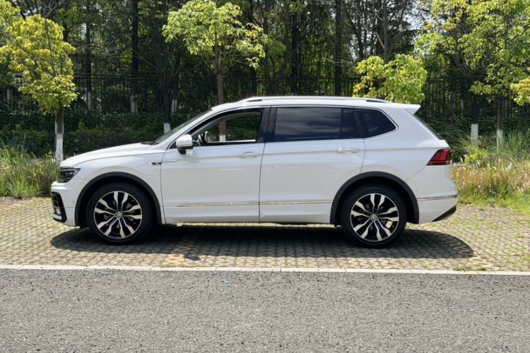 Used Volkswagen Tiguan L 2019 380TSI Automatic All-Wheel Drive R-Line Flagship 7-Seater China VI Standard Exterior 5