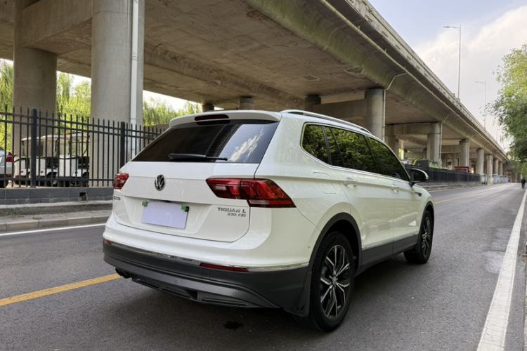 Used Volkswagen Tiguan L 2019 Revised 330TSI Automatic Two-Wheel Drive Smart & Luxury Edition China VI Standard Exterior 5