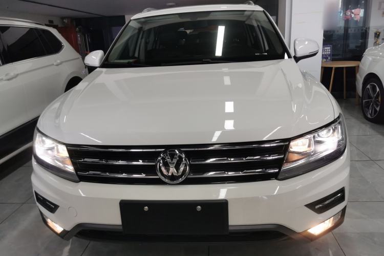 Used Volkswagen Tiguan L 2019 Updated Version 330TSI Automatic Two-Wheel Drive Panoramic Comfort Edition China VI Standard Front
