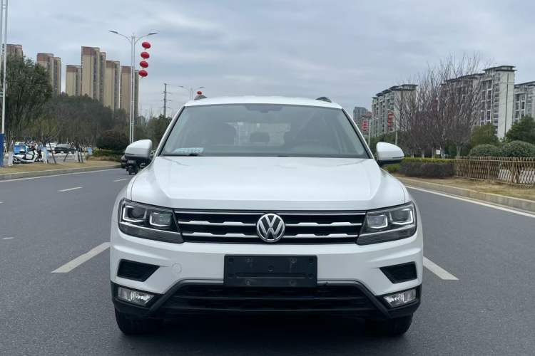 Used Volkswagen Tiguan L 2019 330TSI Automatic Two-Wheel Drive Luxury Edition China V Standard Front