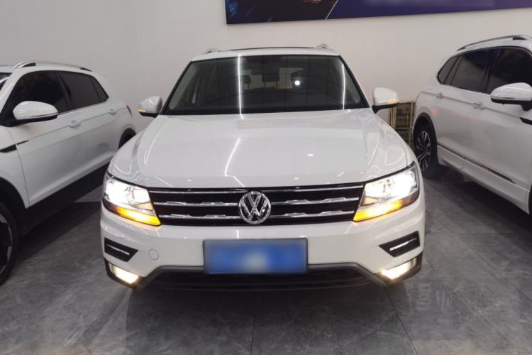 Used Volkswagen Tiguan L 2019 Updated Version 330TSI Automatic Two-Wheel Drive Panoramic Comfort Edition China VI Standard Front