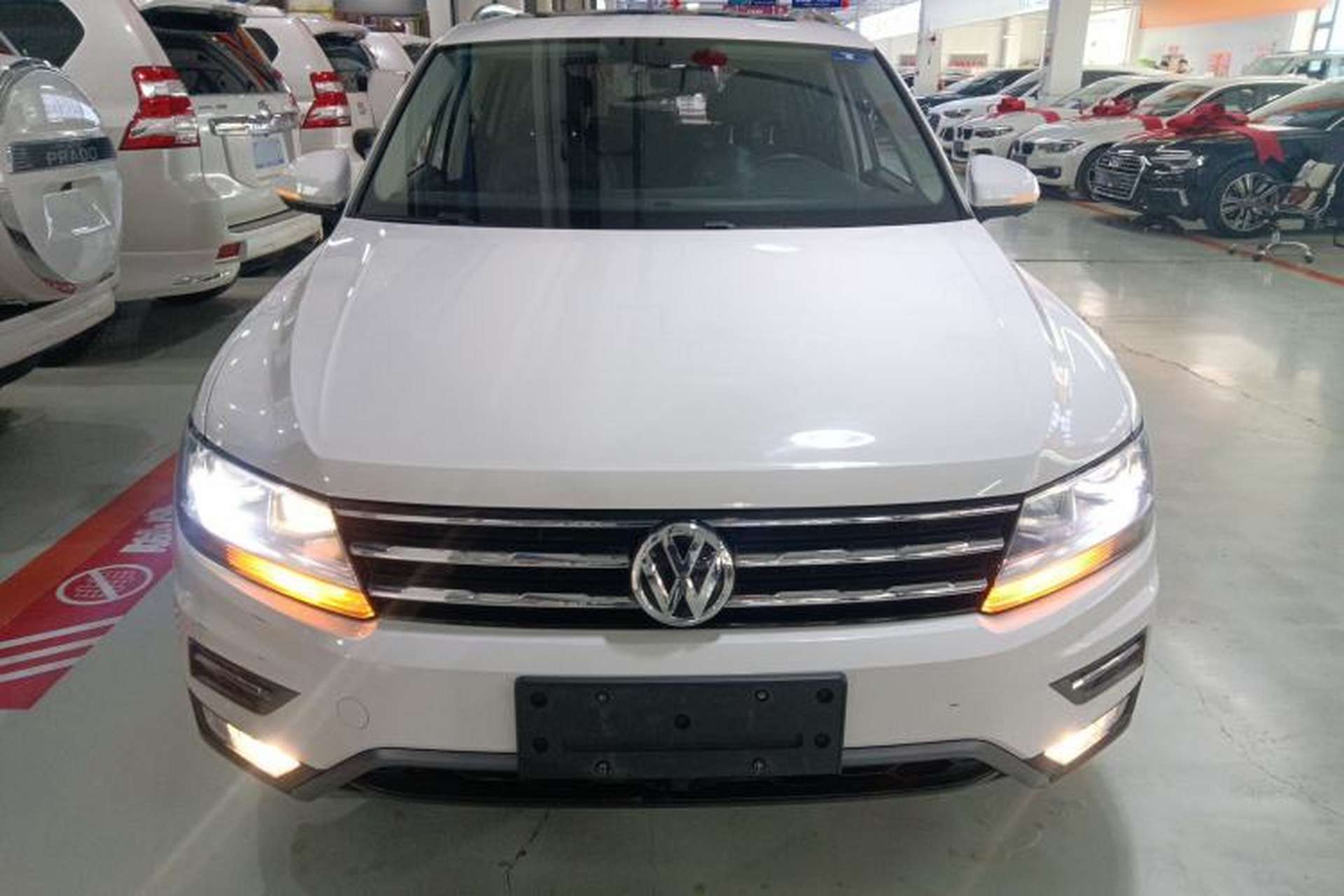 Used Volkswagen Tiguan L 2019 Updated Version 330TSI Automatic Two-Wheel Drive Panoramic Comfort Edition China VI Standard Front