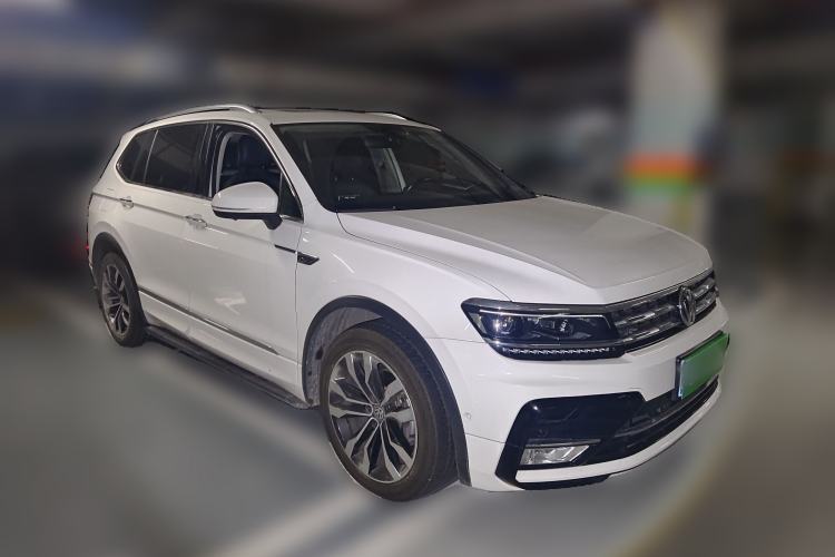 Used Volkswagen Tiguan L 2019 Restyled 330TSI Automatic Two-Wheel Drive R-Line Flagship Version China VI Standard Front Right 45 Deg