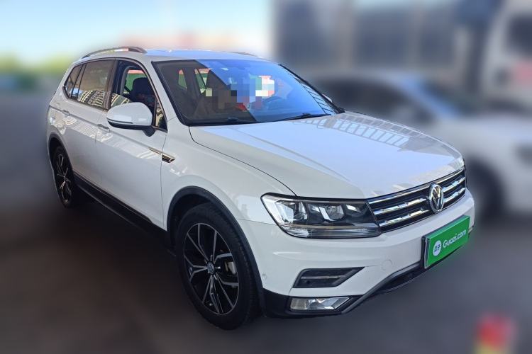 Used Volkswagen Tiguan L 2019 330TSI Automatic Two-Wheel Drive Smart Luxury Version China VI Standard Front Right 45 Deg