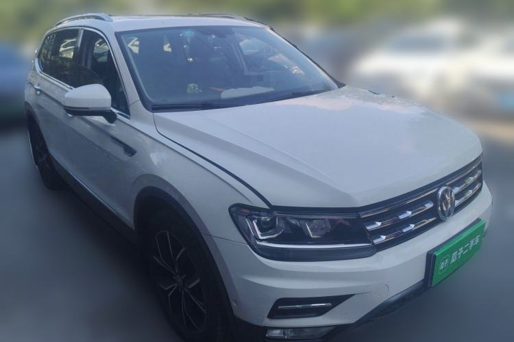 Used Volkswagen Tiguan L 2019 330TSI Automatic Two-Wheel Drive Smart Luxury Version China V Emission Standard Front Right 45 Deg