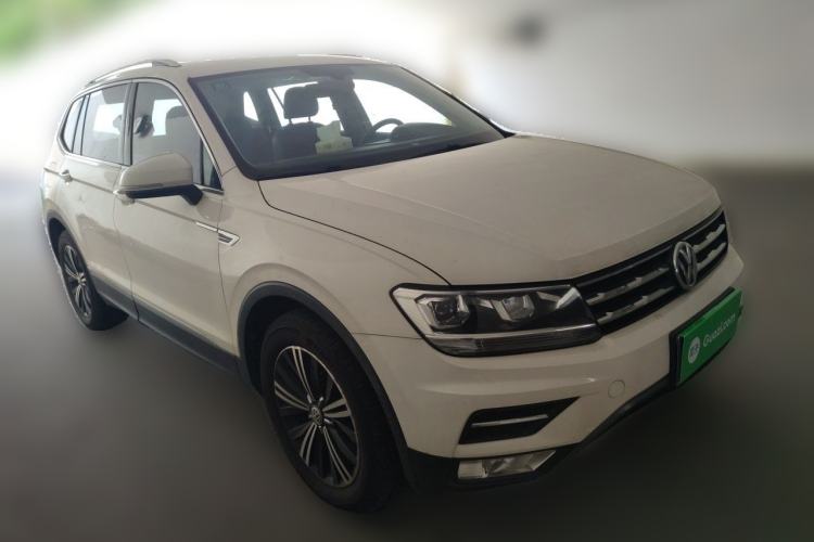Used Volkswagen Tiguan L 2019 330TSI Automatic Two-Wheel Drive Panoramic Comfort Edition China VI Standard Front Right 45 Deg