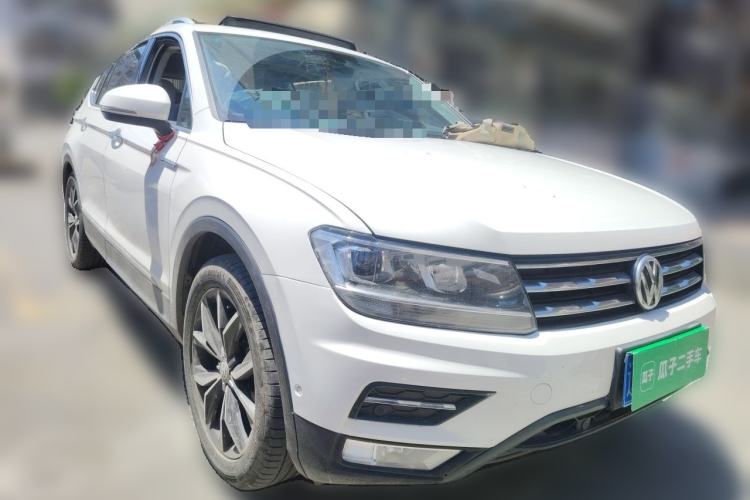 Used Volkswagen Tiguan L 2019 330TSI Automatic Two-Wheel Drive Smart Luxury Version China VI Standard Front Right 45 Deg
