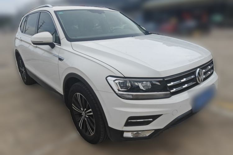 Used Volkswagen Tiguan L 2019 330TSI Automatic Two-Wheel Drive Panoramic Comfort Edition China VI Standard Front Right 45 Deg