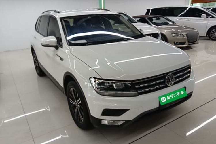 Used Volkswagen Tiguan L 2019 330TSI Automatic Two-Wheel Drive Luxury Edition China V Standard Front Right 45 Deg