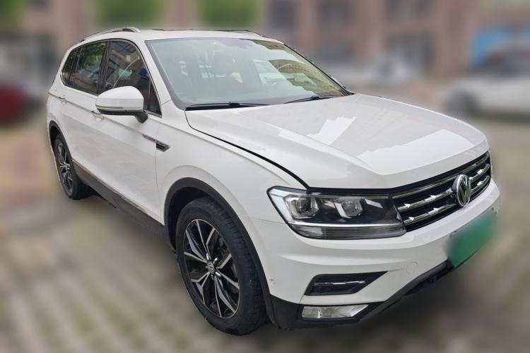 Used Volkswagen Tiguan L 2019 Revised 330TSI Automatic Two-Wheel Drive Smart & Luxury Edition China VI Standard Front Right 45 Deg